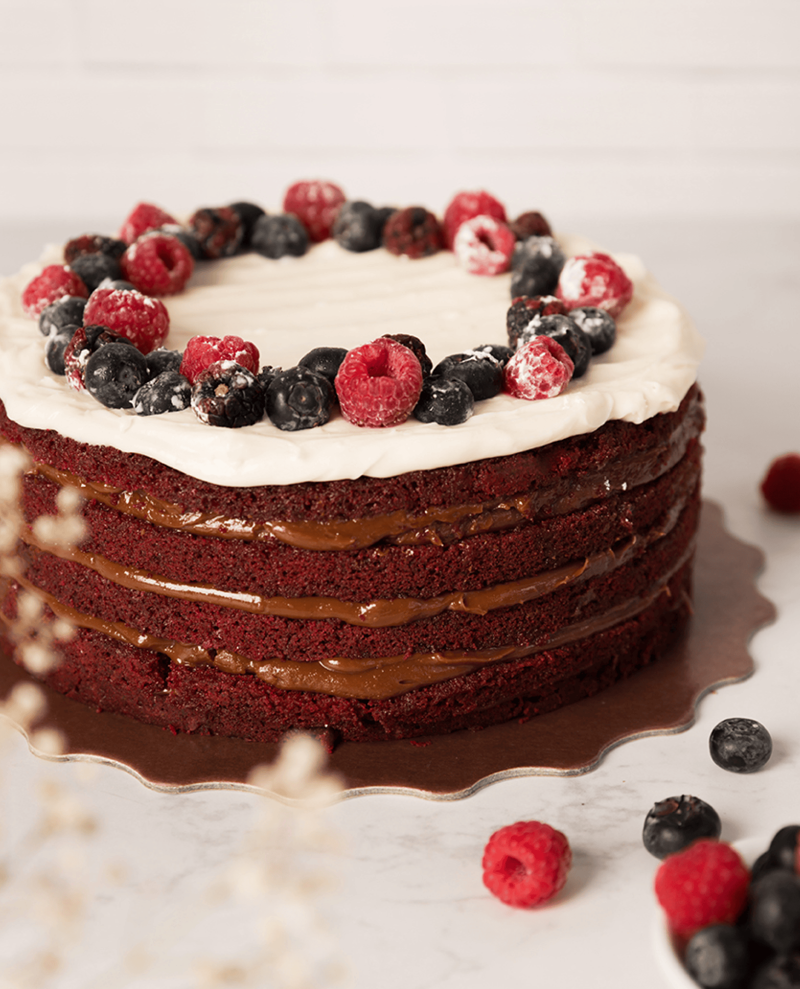 red-velvet-con-frutos-rojos