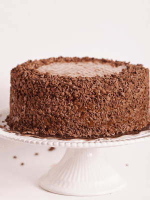 torta de chocolate con chirimoya