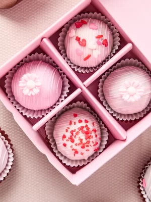 Bombones decorados caja rosada