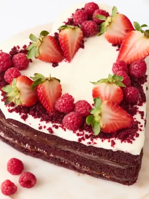 DM RED VELVET DE FRUTOS ROJOS CORAZON