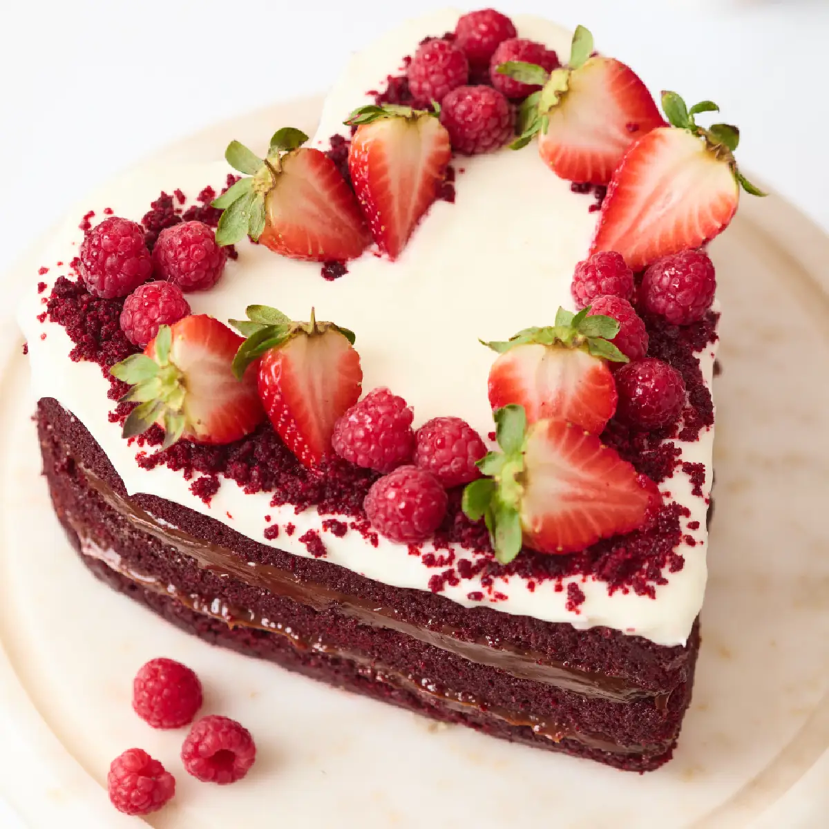 DM RED VELVET DE FRUTOS ROJOS CORAZON